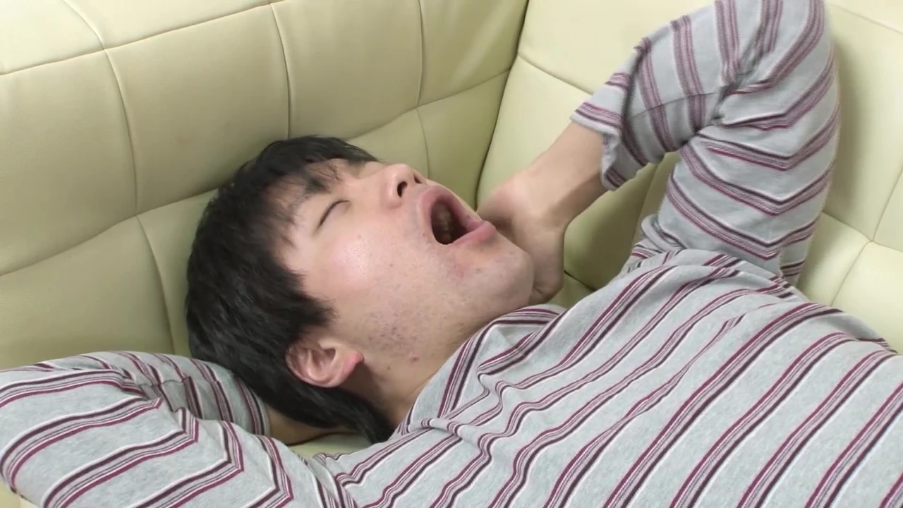 JAPANESE SEXY BABE GETS FUCKED TO CUMSHOT CREAMPIE